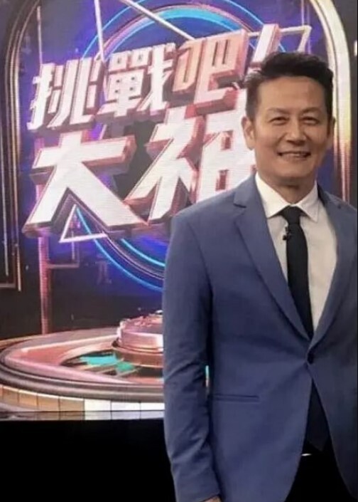 此穴只应天上有人间能有几回闻 - 美腿上司